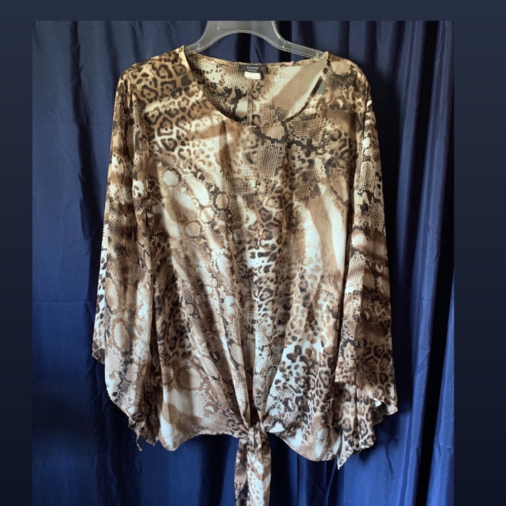 ⭐️SALE⭐️ Sheer Snakeskin tie up blouse